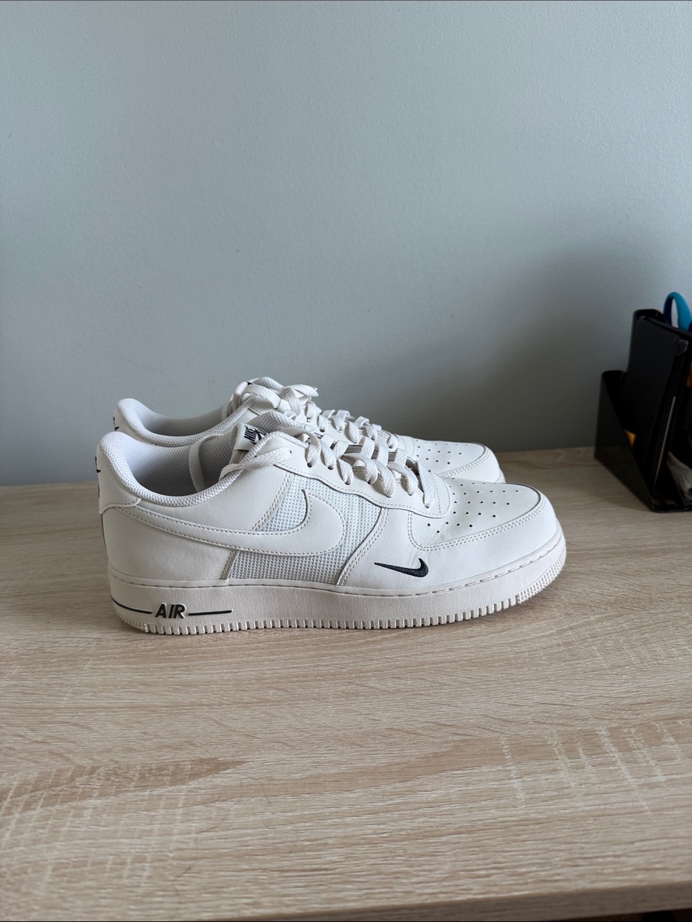 Nike White Low-Top Sneakers with Black Accents